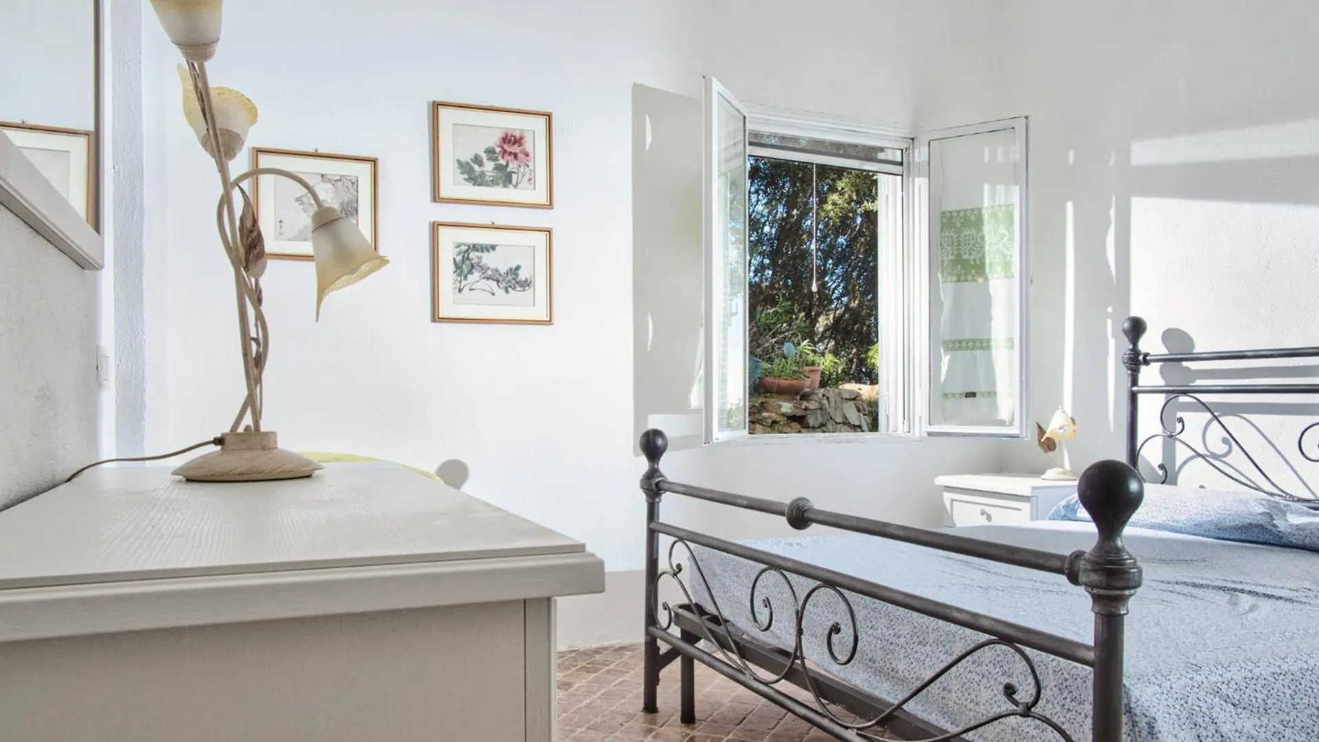 Villa Marinella Barrabisa 0*,