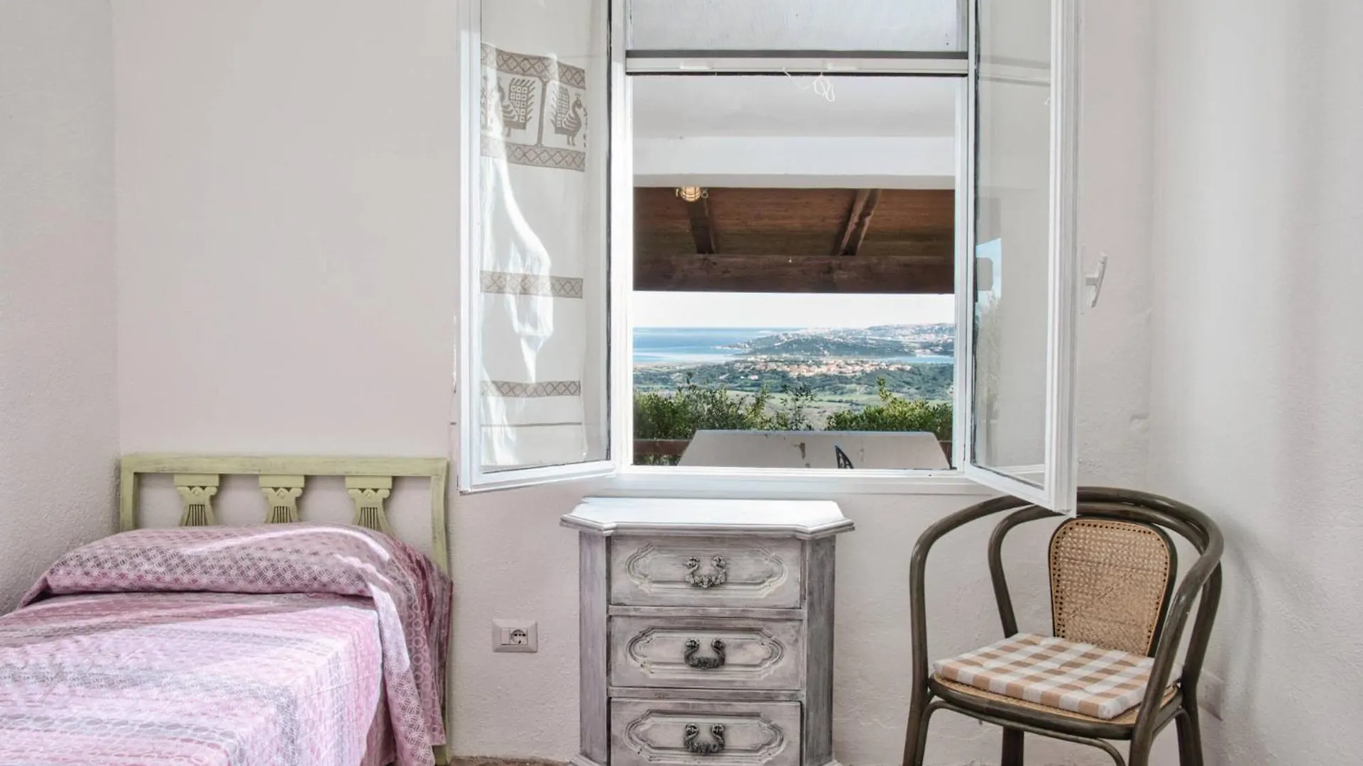 Villa Marinella Barrabisa Italia
