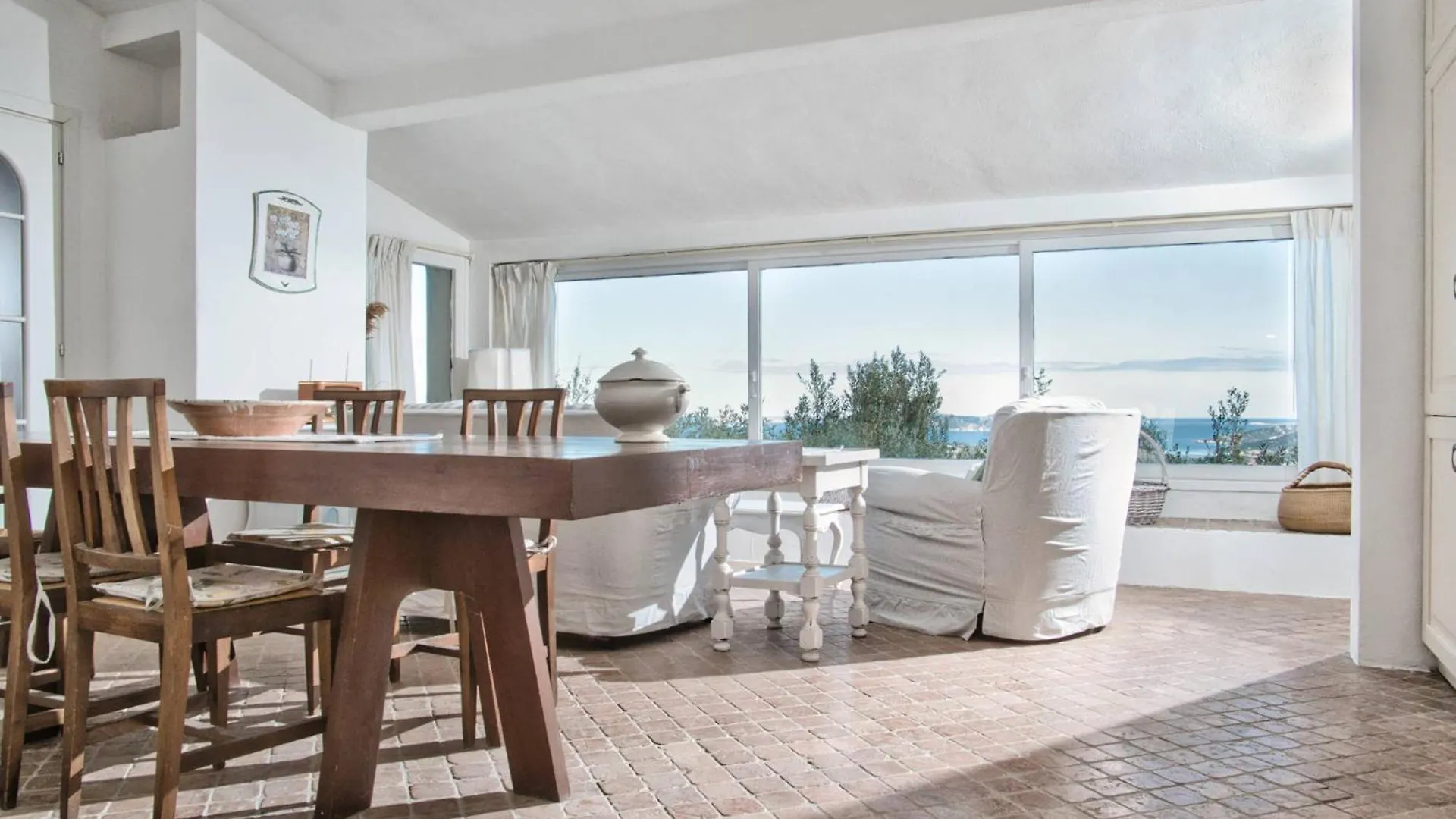 Villa Marinella Barrabisa 0*,  Italia